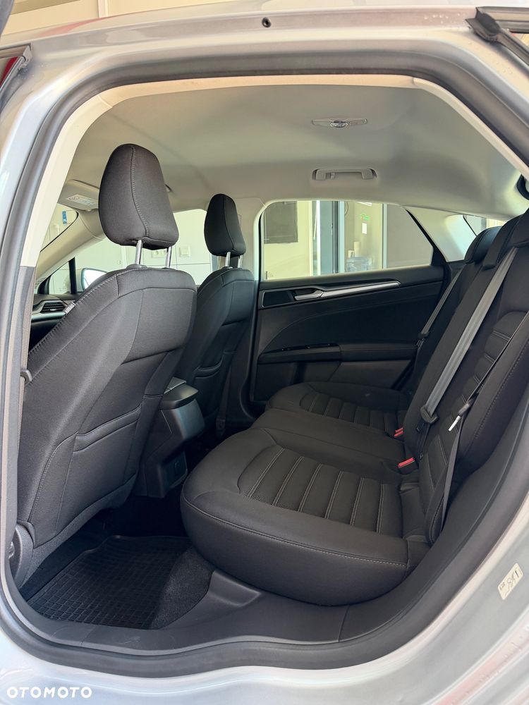 Ford Mondeo - 20