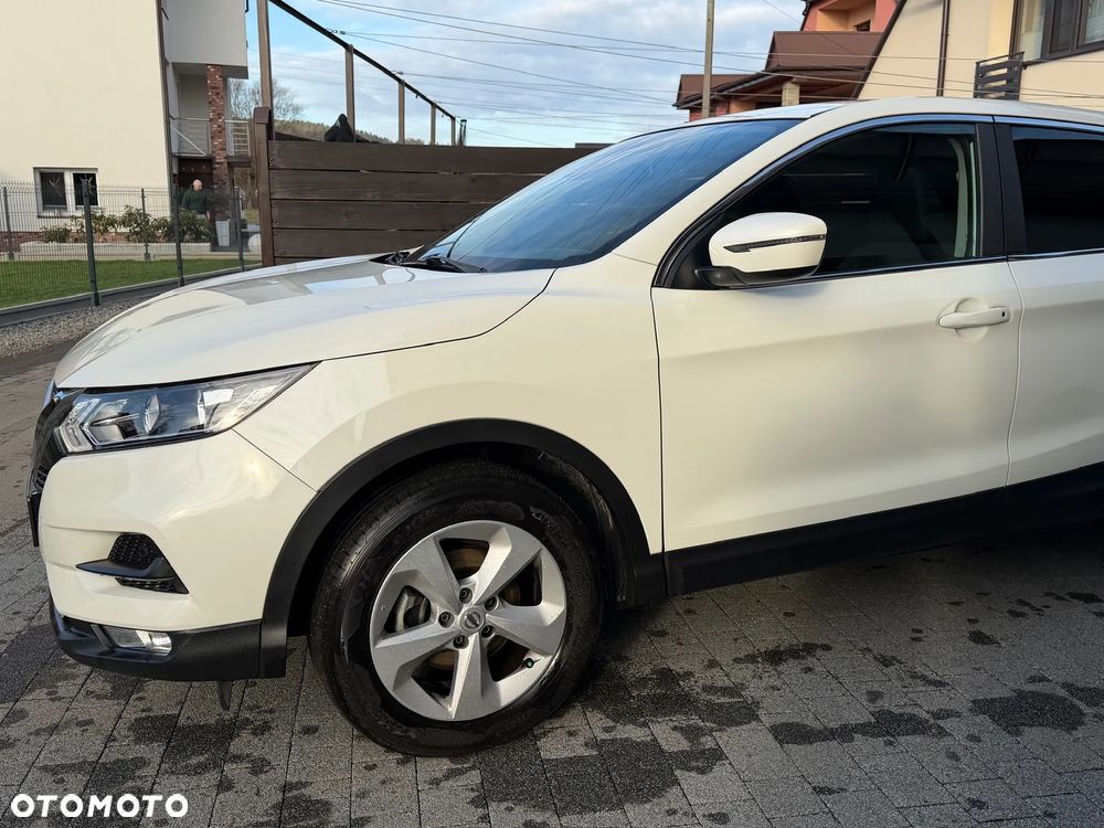 Nissan Qashqai 1.3 DIG-T MHEV Xtronic N-Connecta - 3