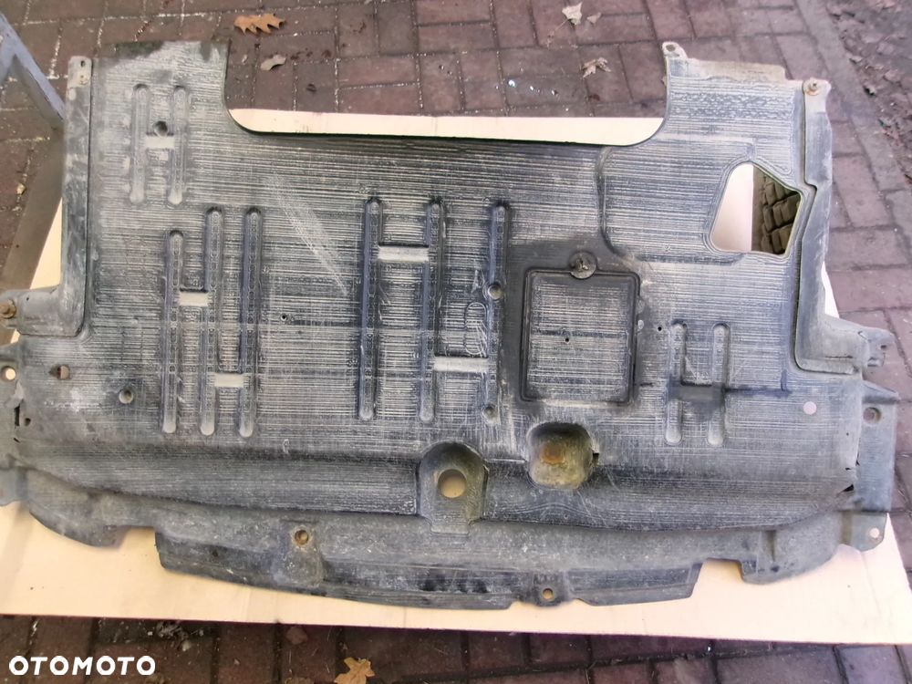 OSŁONA POD SILNIK TOYOTA YARIS II - 2