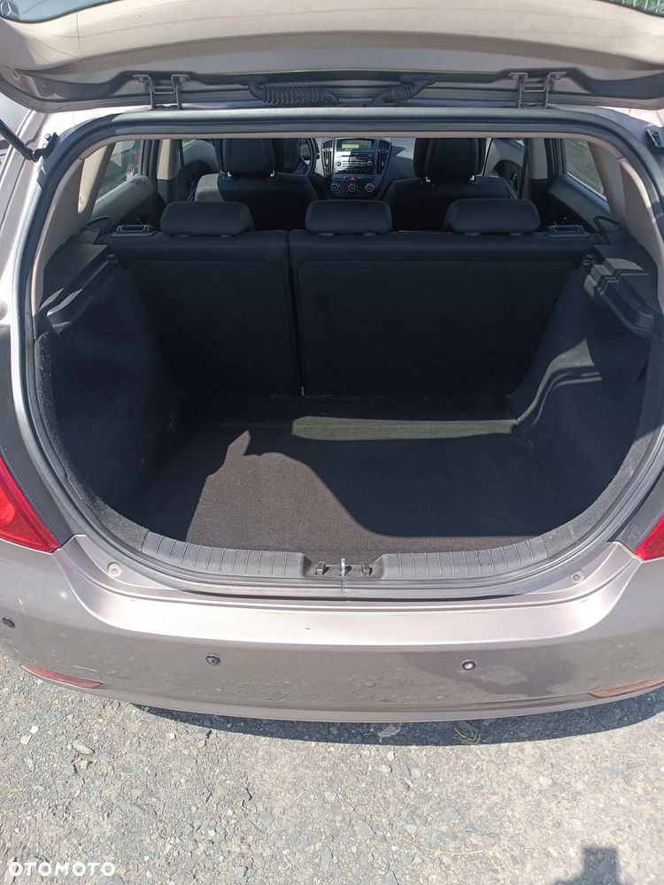 Kia Ceed 1.4 Comfort - 10