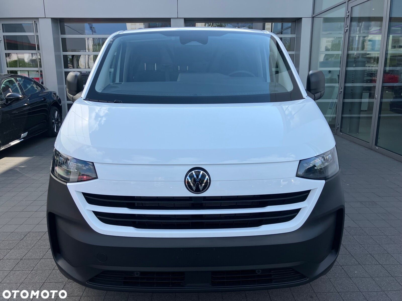 Volkswagen Transporter Transporter Furgon silnik: 2,0 l TDI 150 KM / skrzynia biegów: 8-biegowa automatyczna rozstaw osi: 3100 mm - 2