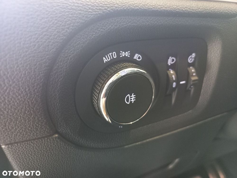 Opel Grandland 1.2 T GS Line S&S - 24