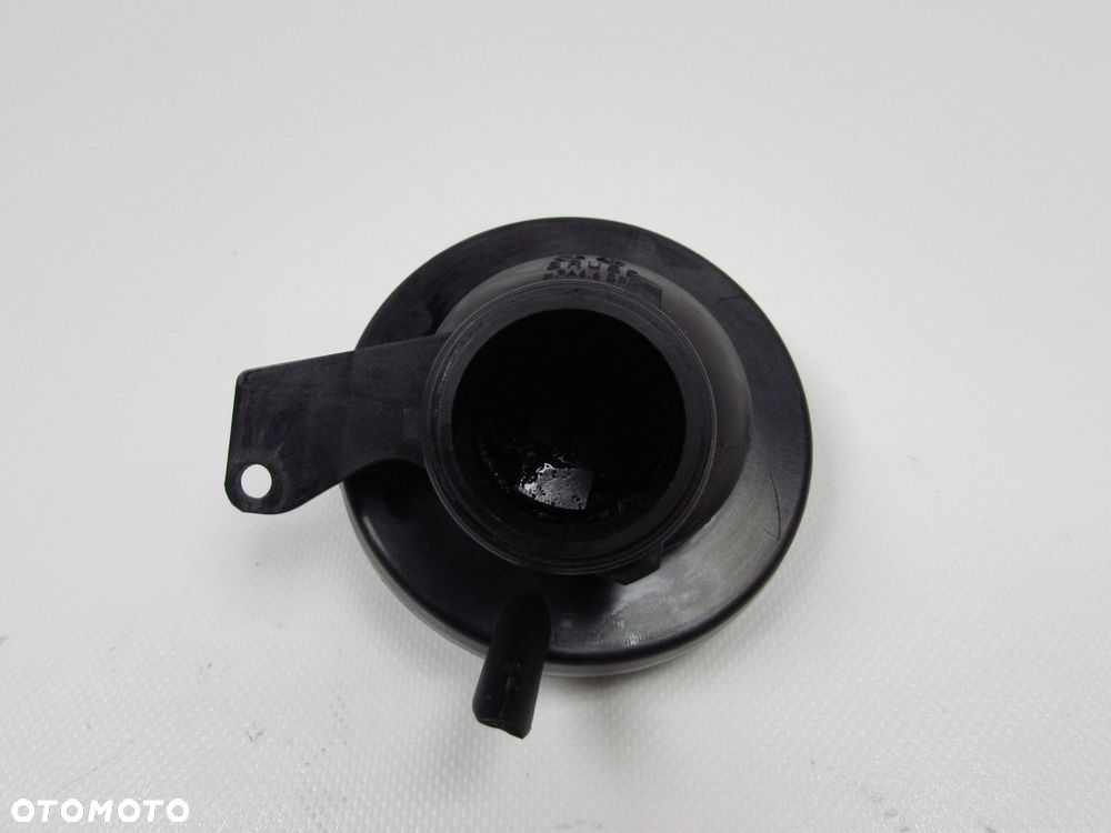 BMW F10 F11 F20 F30 E90 2.0 D N47 WLEW OLEJU KOREK 7810585 - 6