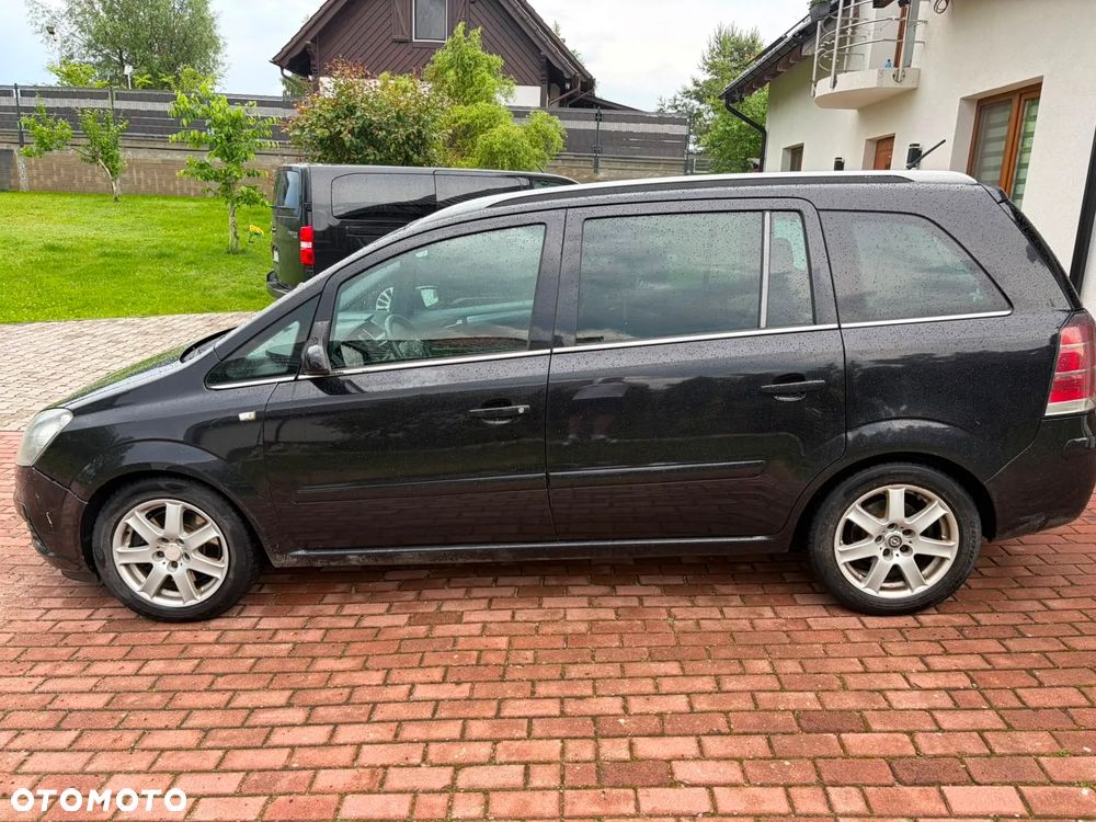 Opel Zafira 1.9 CDTI Cosmo - 4