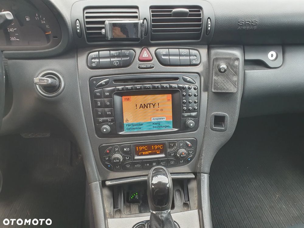 Mercedes-Benz Klasa C 320 T Avantgarde - 20