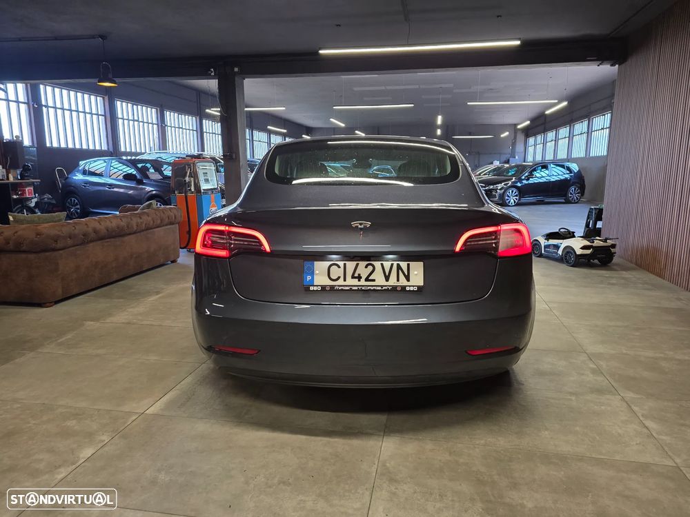 Tesla Model 3 Standard Range Plus RWD - 30