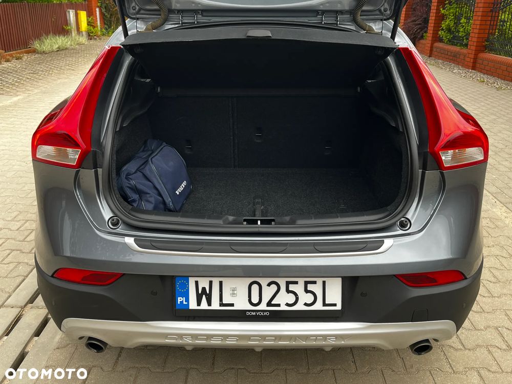 Volvo V40 Cross Country D3 Drive-E SCR Summum - 14