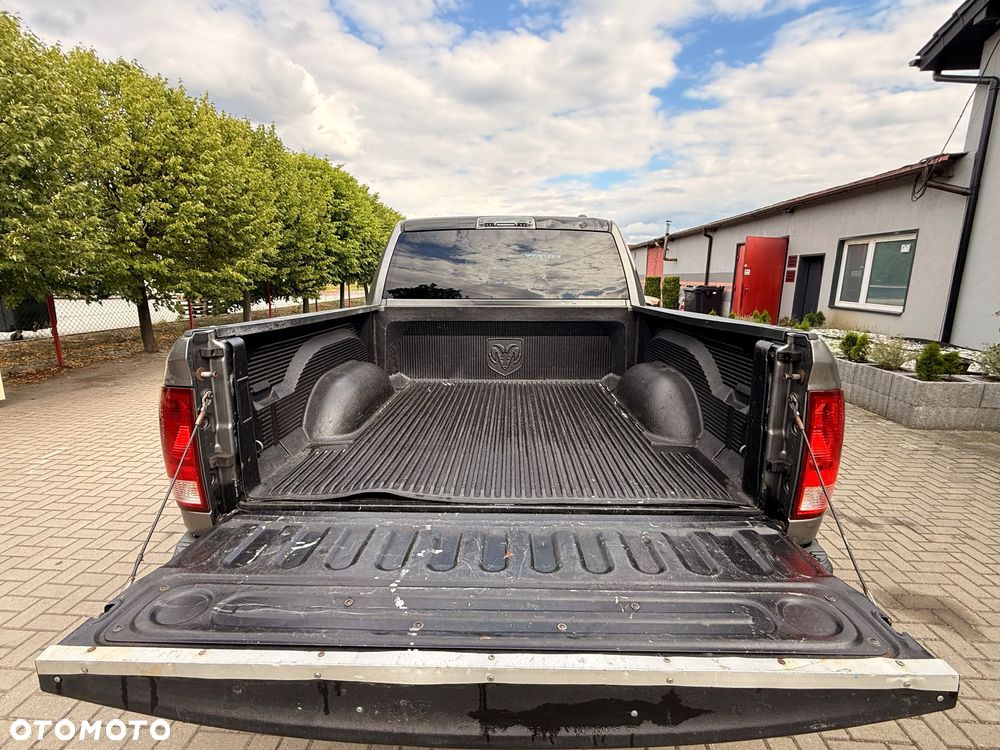 Dodge RAM 5.7 4WD HEMI - 6