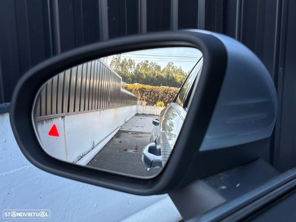 Mercedes-Benz A 250 e 8G-DCT Advanced Progressive - 17