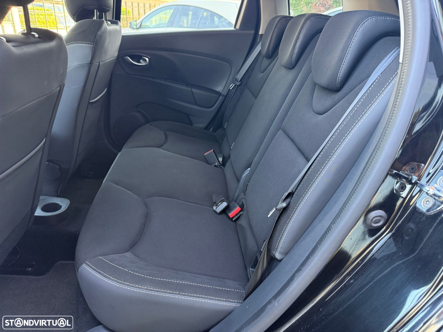 Renault Clio Sport Tourer TCe 90 Limited - 15