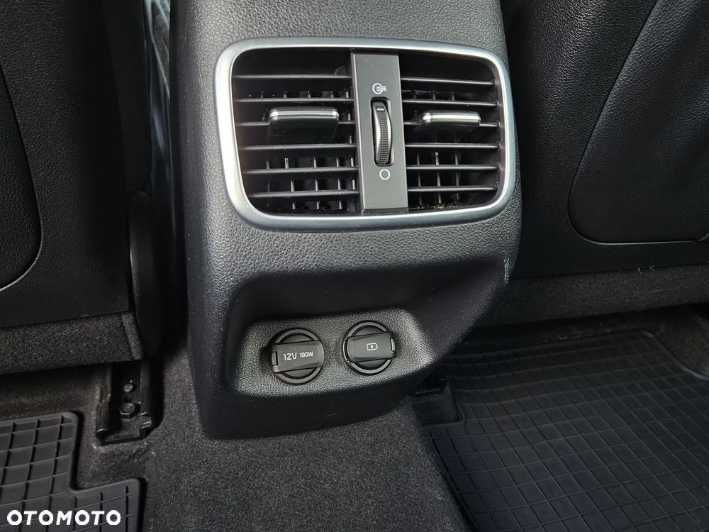 Kia Optima 2.0 M - 22