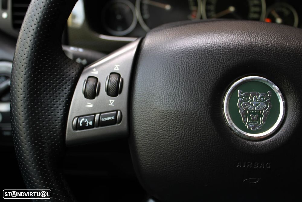Jaguar X-Type 2.2 D Classic - 36