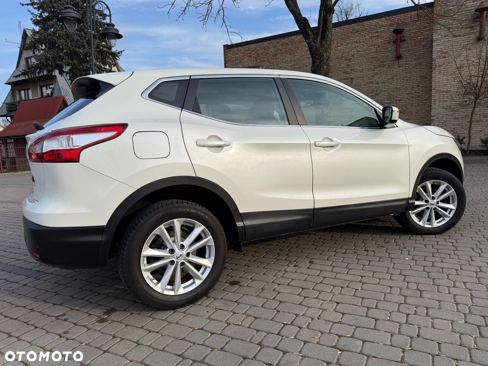Nissan Qashqai 1.2 DIG-T N-Vision - 12