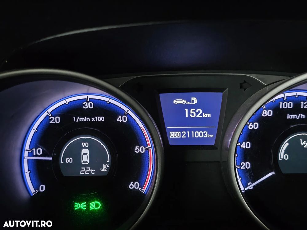 HYUNDAI ix35 2011 — imagine 10