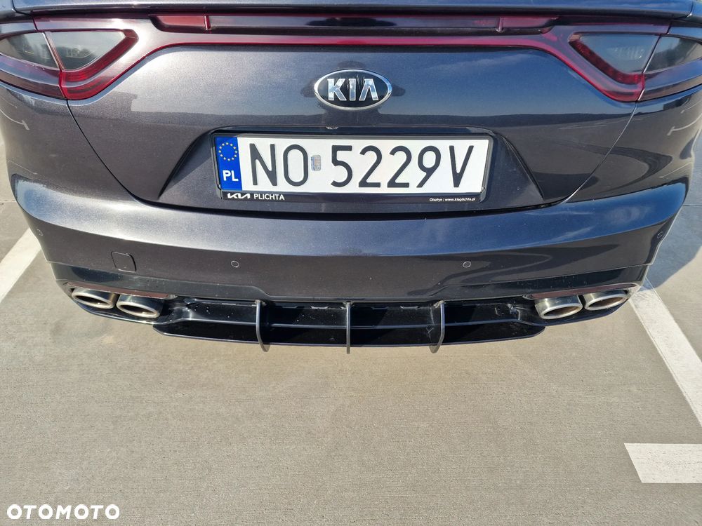 Kia Stinger 3.3 T-GDI V6 GT AWD - 9