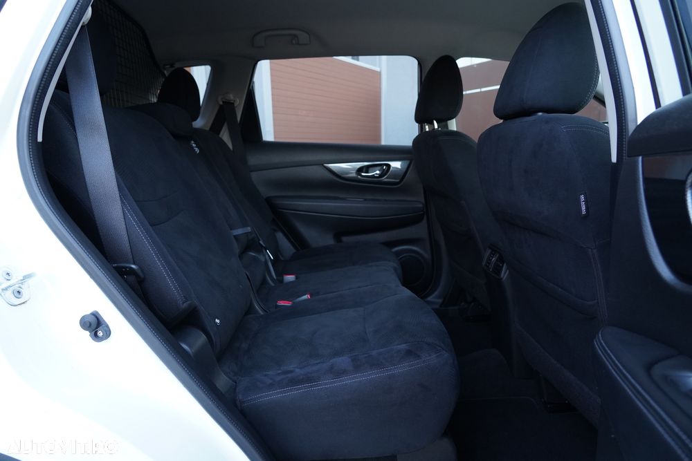 Nissan X-Trail 1.6 dCi ALL-MODE 4x4i N-Connecta - 12