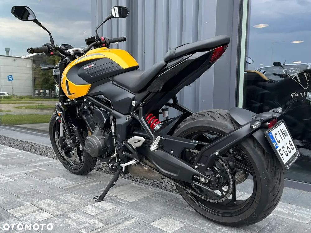 Triumph Trident - 3