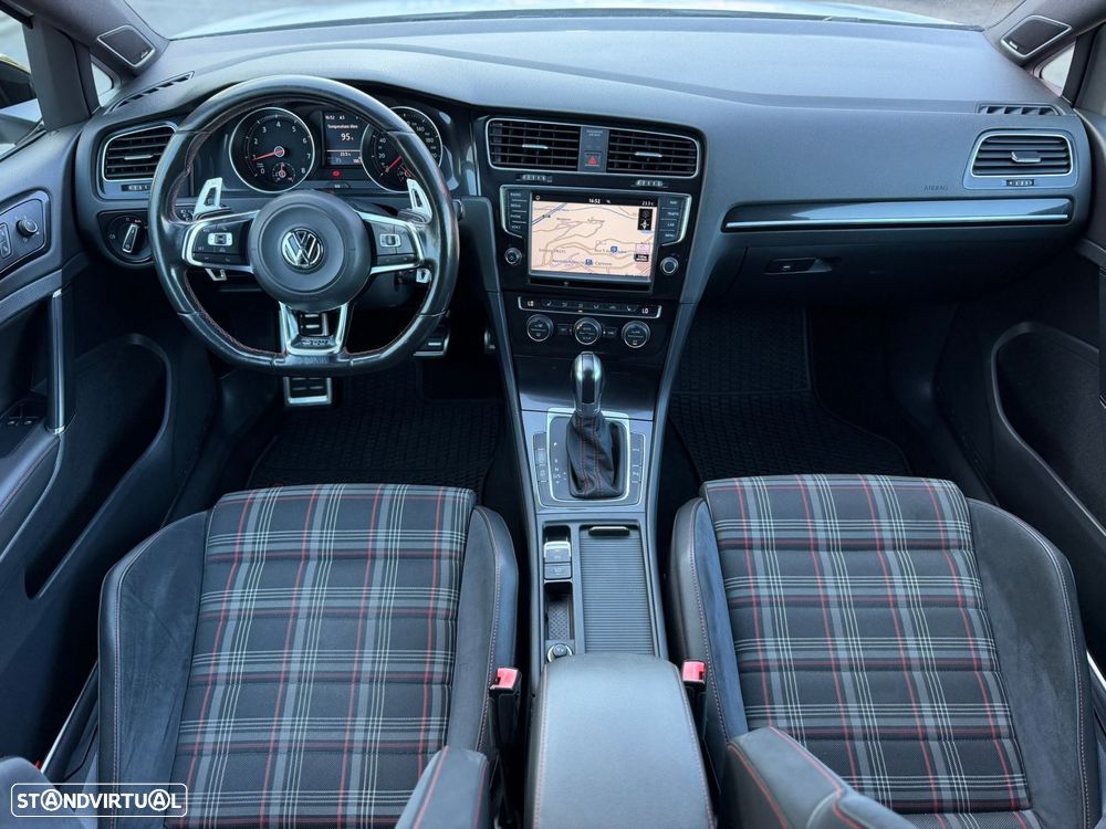 VW Golf 2.0 TSi GTi DSG Performance - 2