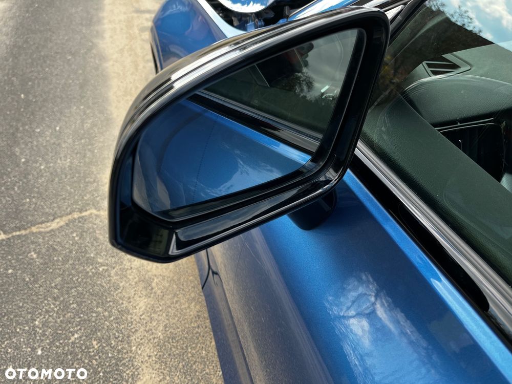 Volvo V60 T8 AWD Twin Engine Geartronic R-Design - 25