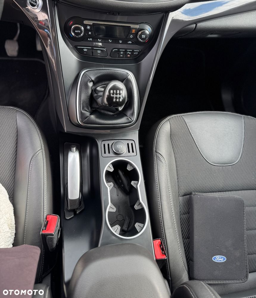 Ford Kuga 2.0 TDCi 4WD Titanium - 22