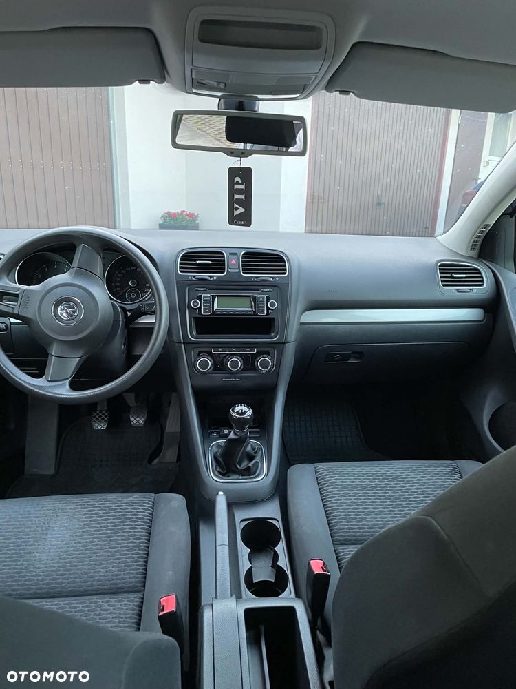 Volkswagen Golf - 8