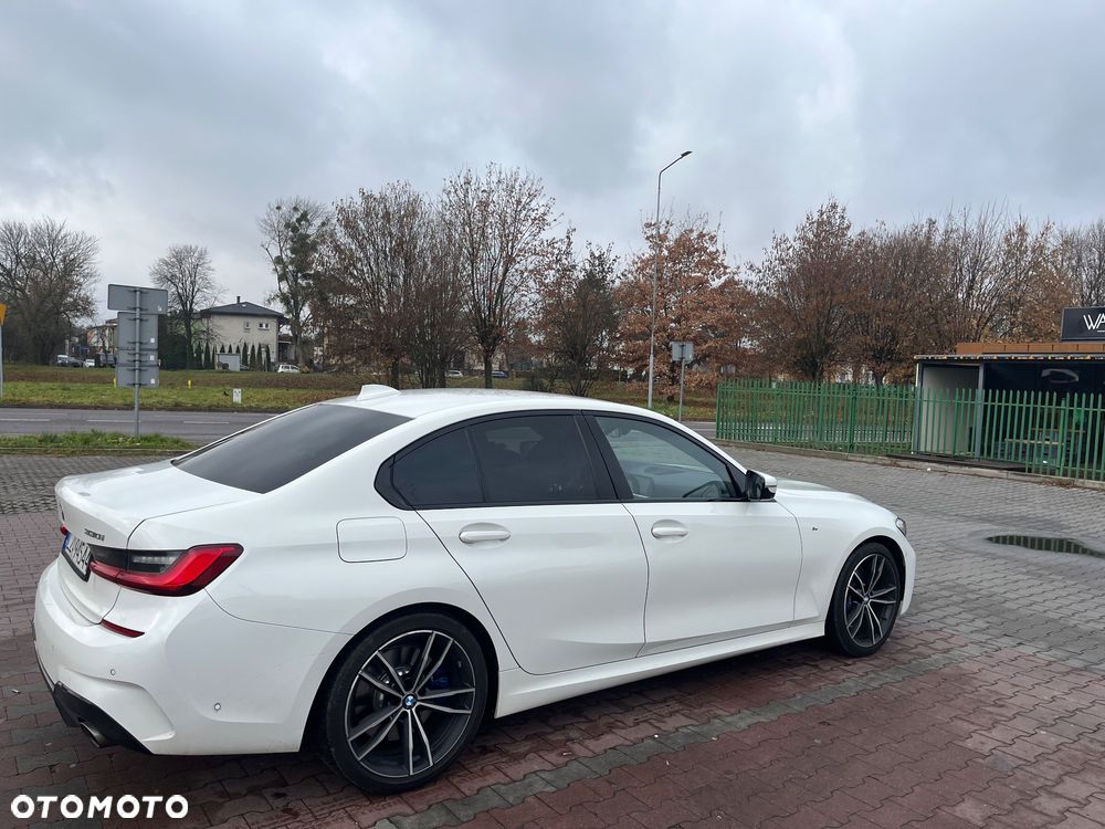 BMW Seria 3 330i xDrive M Sport sport - 2