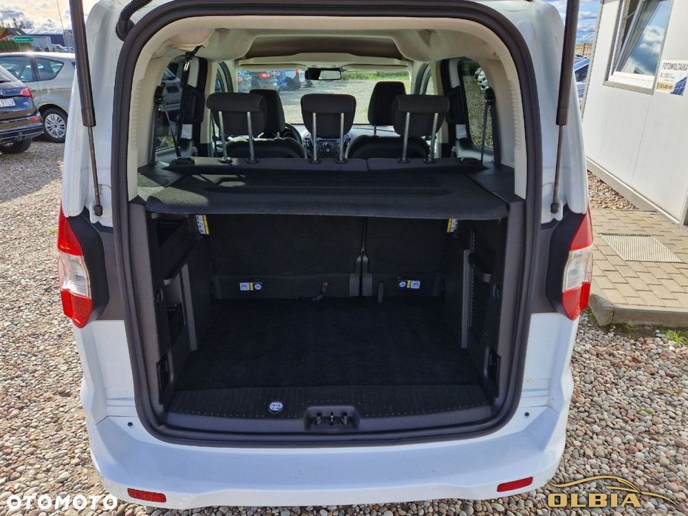 Ford Tourneo Courier - 14