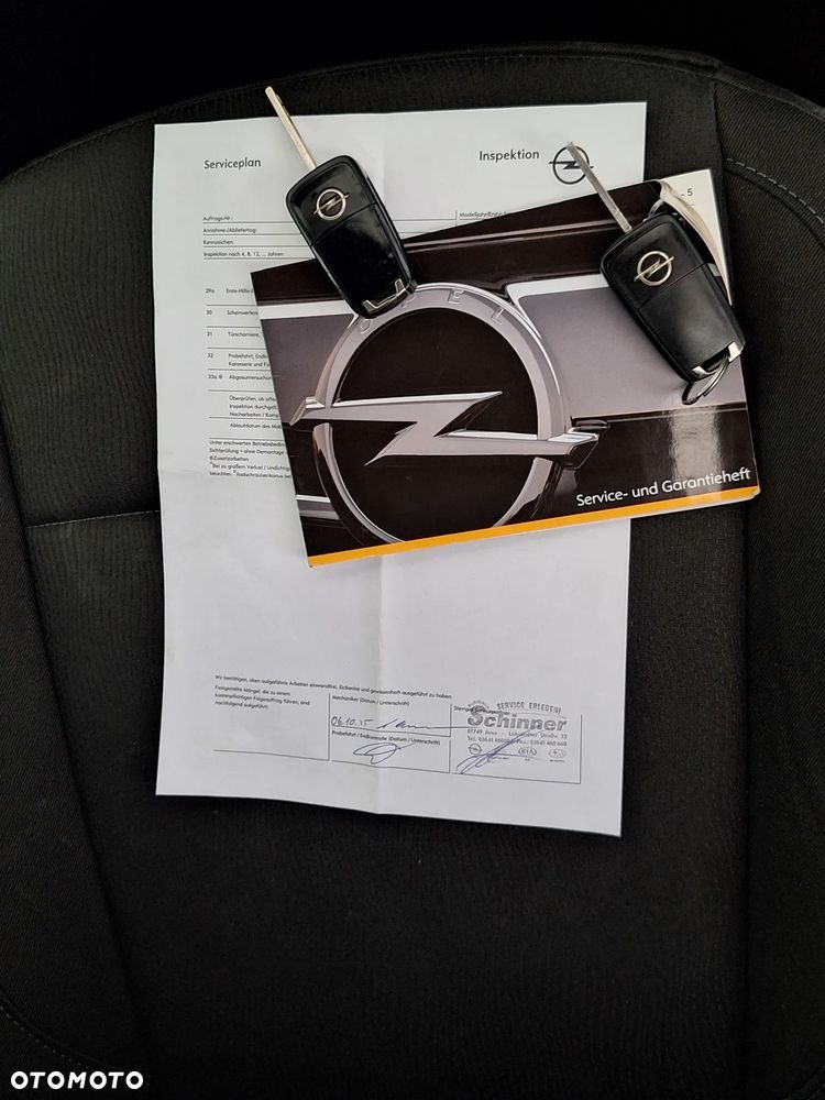 Opel Insignia - 31