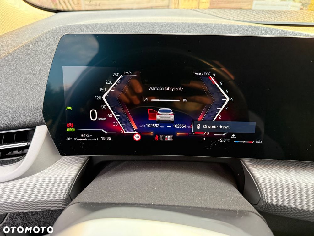 BMW Seria 2 218i - 35