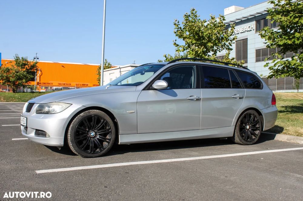 BMW Seria 3 320d DPF Aut. - 32