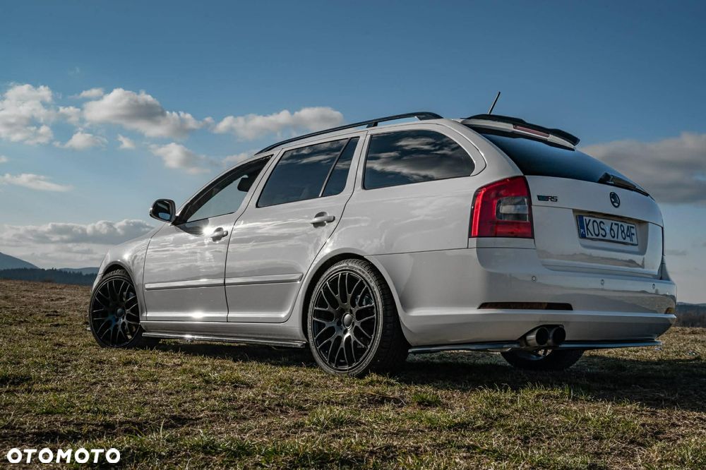 Skoda Octavia 2.0 TSI RS - 16