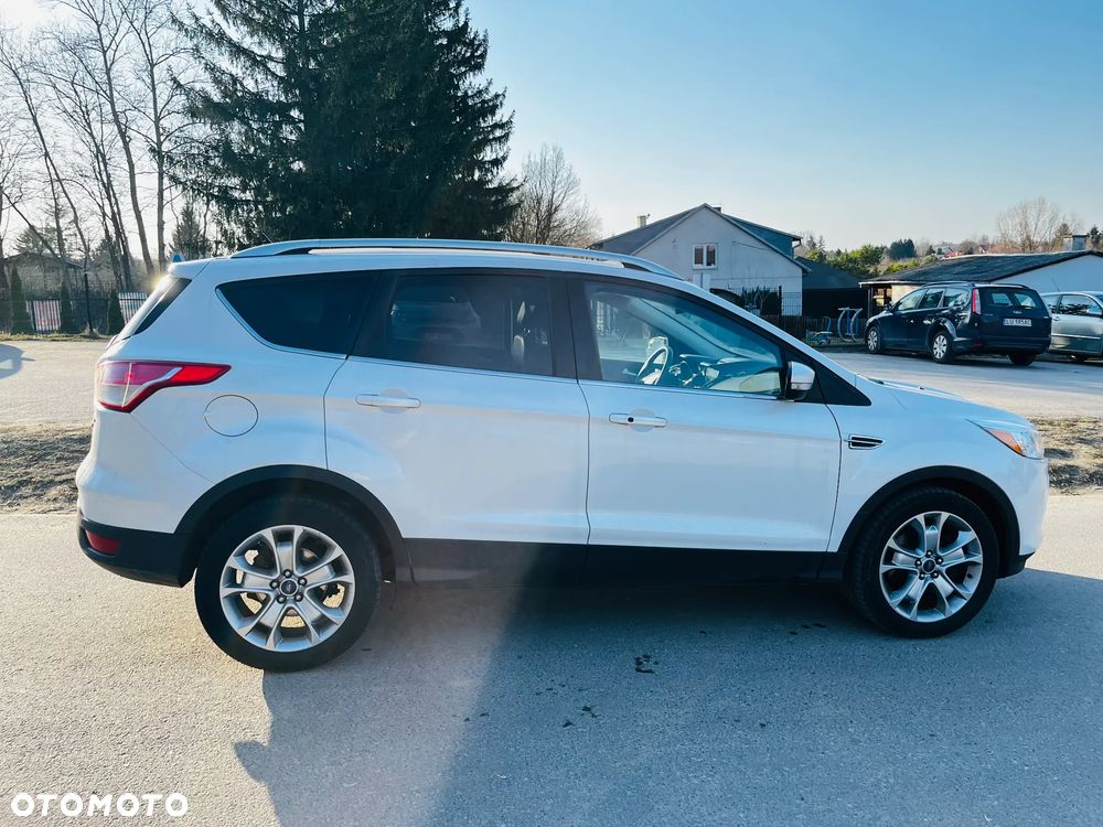 Ford Escape 2.0 EcoBoost AWD Titanium - 10