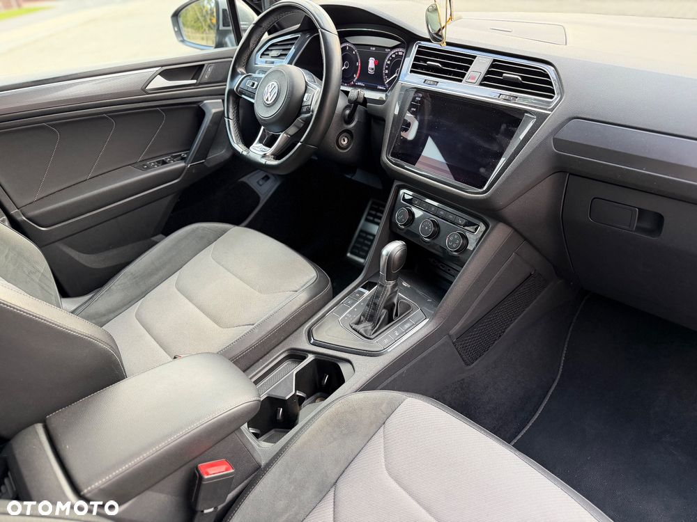 Volkswagen Tiguan 2.0 TDI SCR DSG R-Line - 12