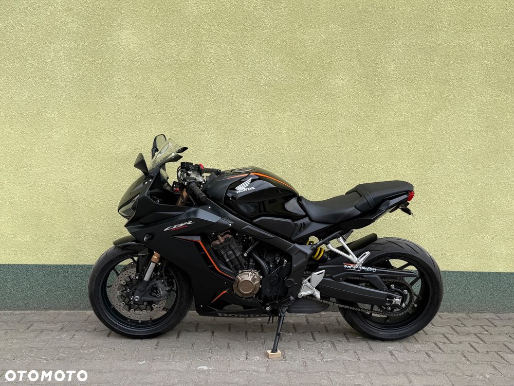 Honda CBR - 24