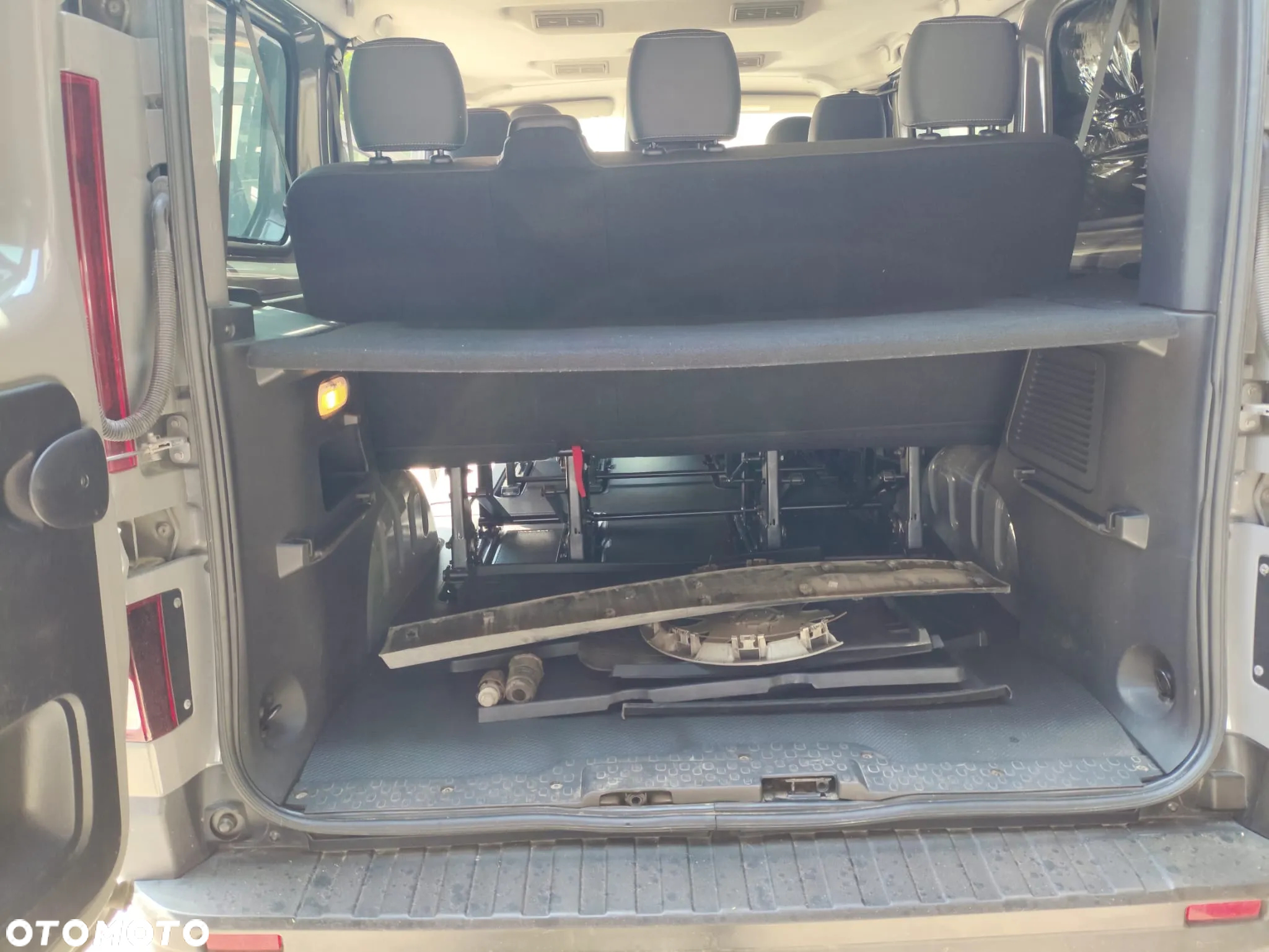Renault Trafic - 15