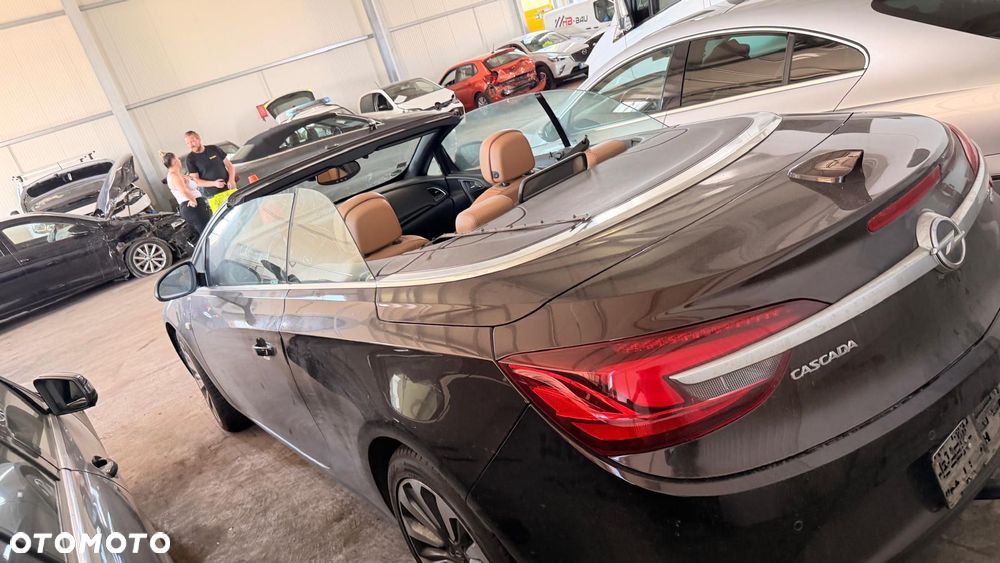 Opel Cascada 2.0 CDTI ecoFLEX Start/Stop Active - 2