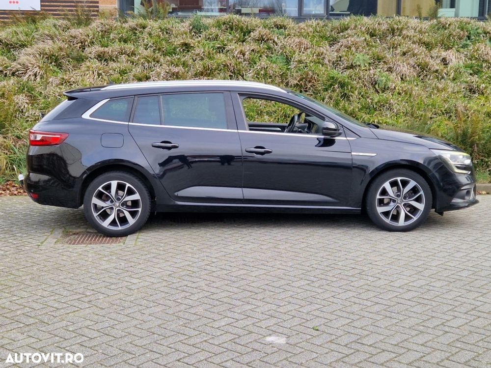 Renault Megane ENERGY TCe 130 EDC BOSE EDITION - 3