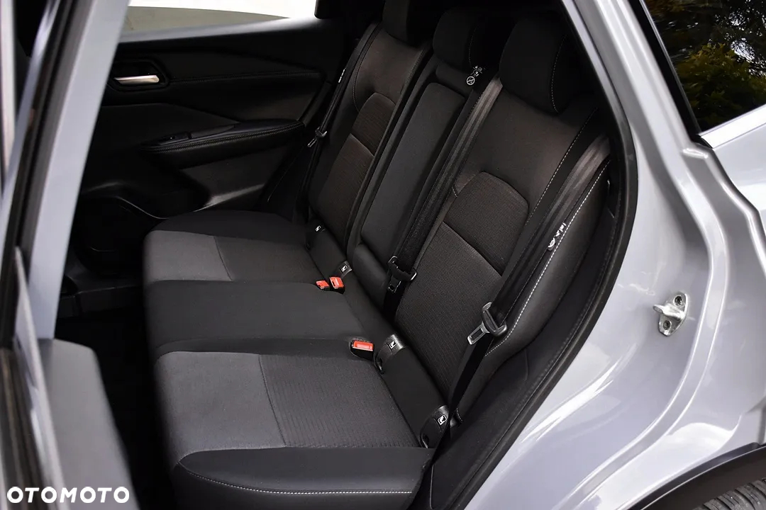 Nissan Qashqai 1.3 DIG-T N-Connecta - 37