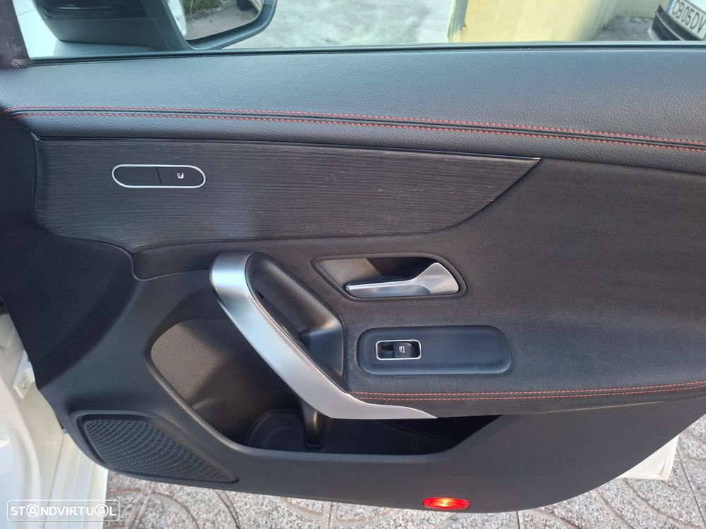 Mercedes-Benz CLA 180 d Shooting Brake AMG Line Aut. - 25
