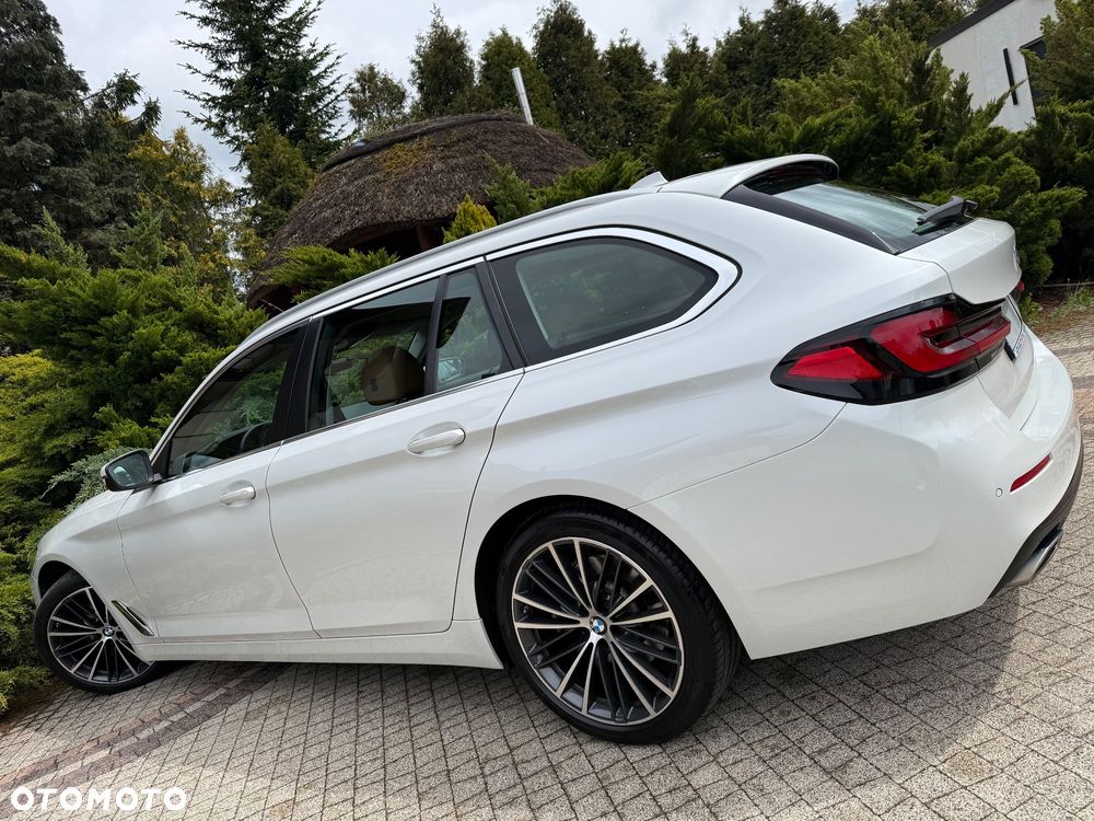 BMW Seria 5 520d M Sport Edition - 24