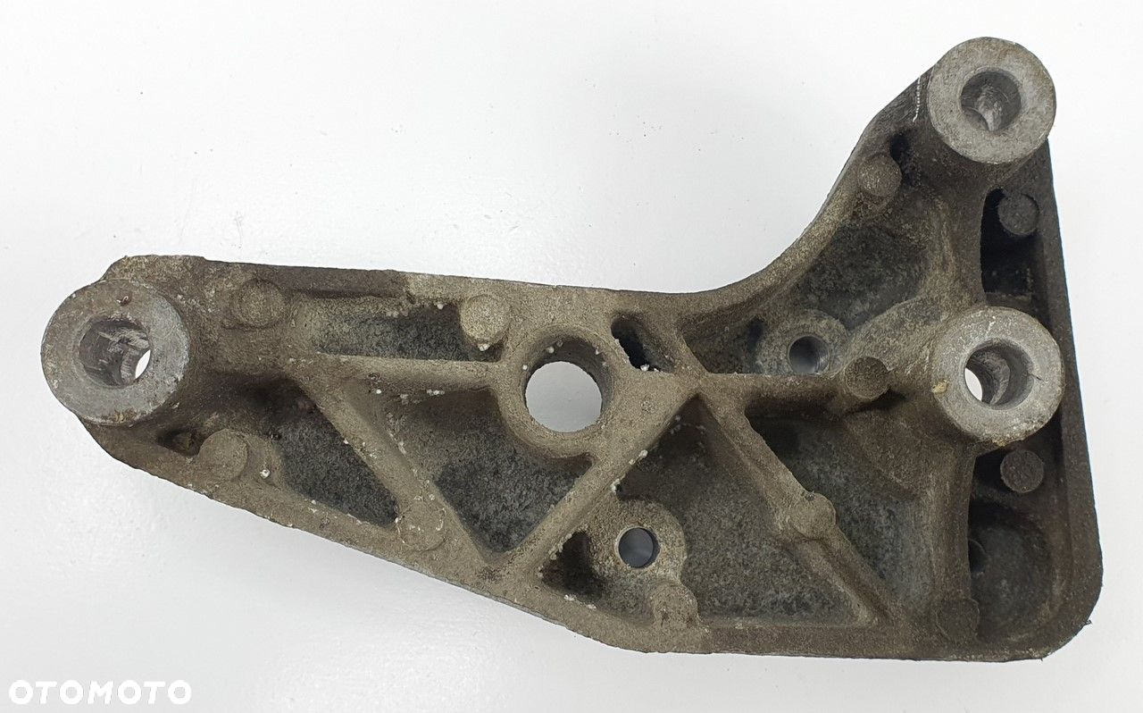 ŁAPA SKRZYNI BIEGÓW OPEL ZAFIRA ASTRA III H 1.6 - 2