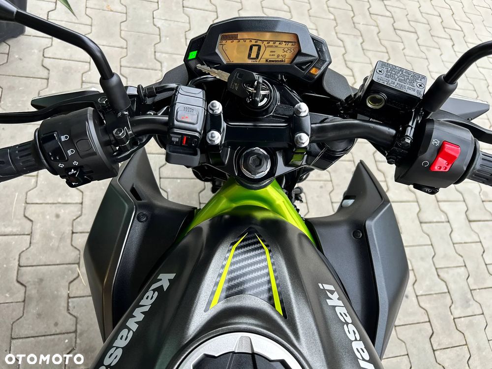 Kawasaki Z - 8