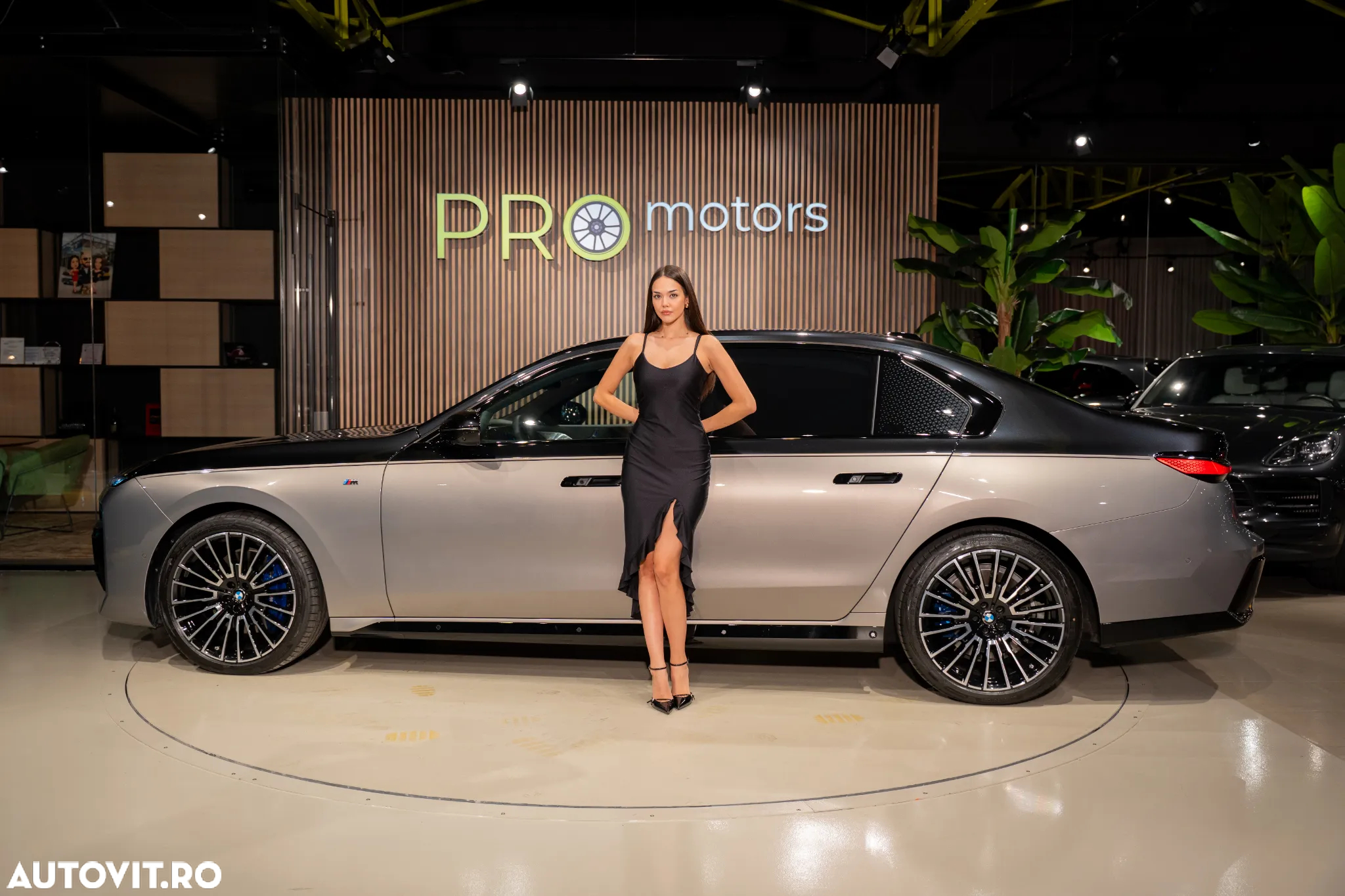 BMW Seria 7 740d xDrive MHEV - 9