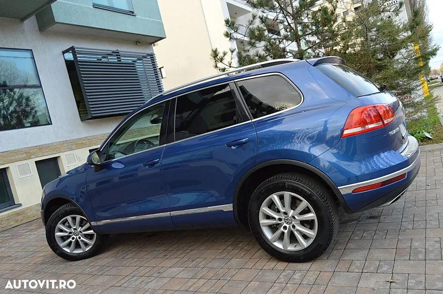 Volkswagen Touareg 3.0 V6 TDI SCR Blue Motion DPF Automatik - 27