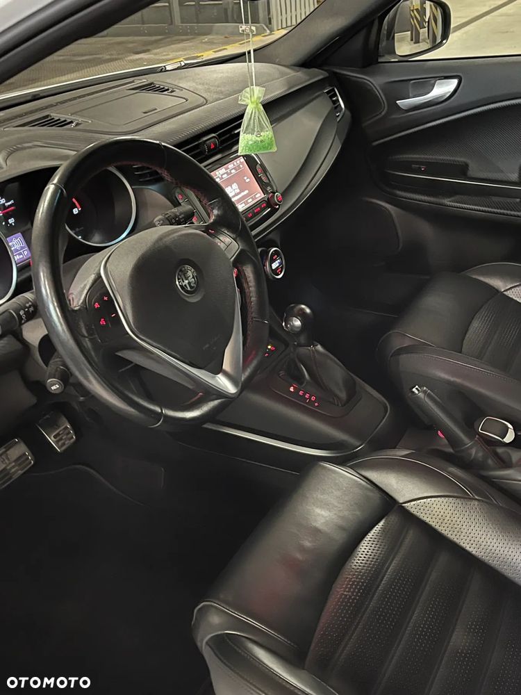Alfa Romeo Giulietta Sport - 11