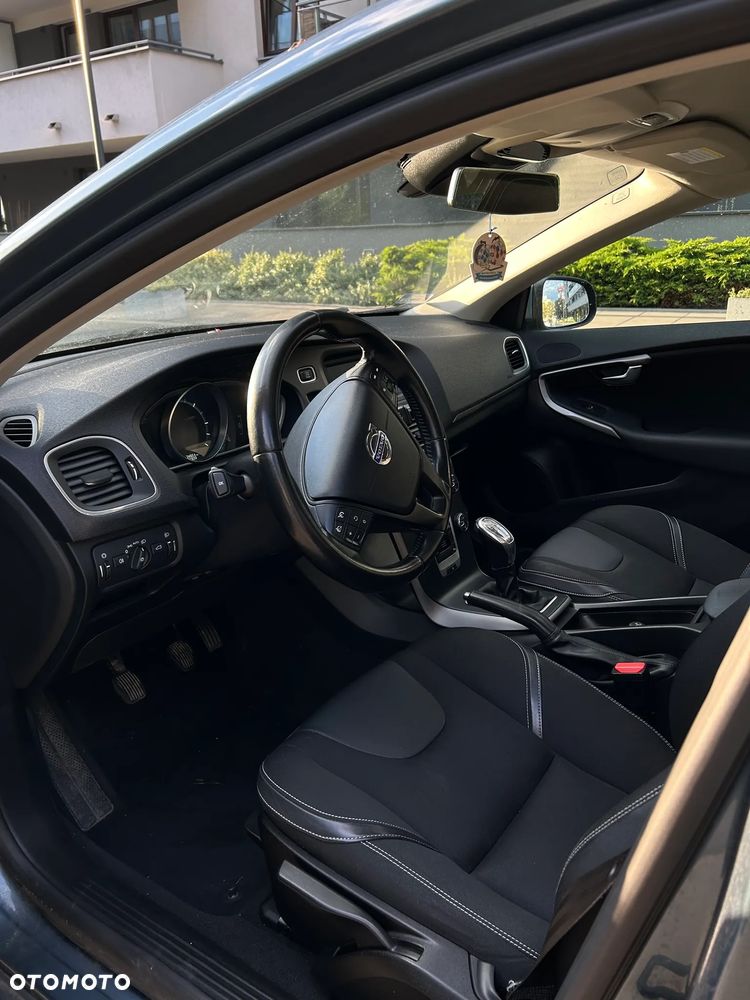 Volvo V40 - 13