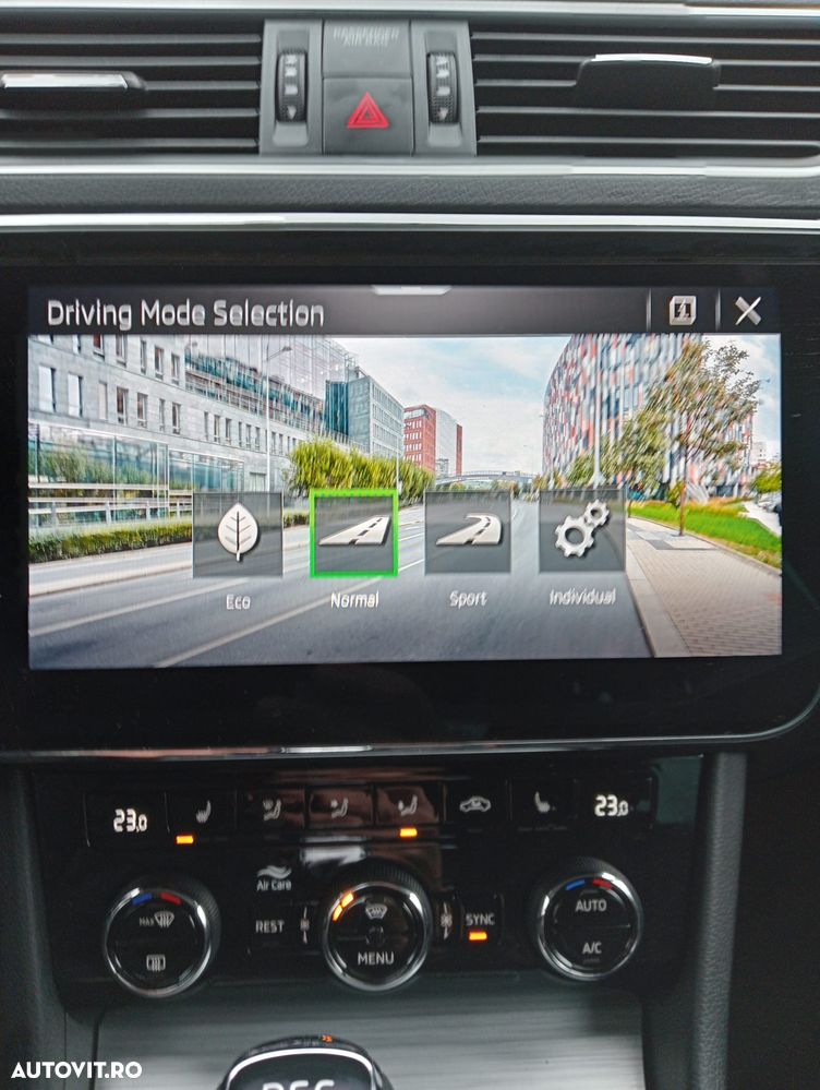 Skoda Superb 2.0 TDI DSG Premium Edition - 15