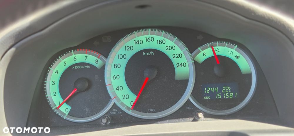 Toyota Corolla - 14