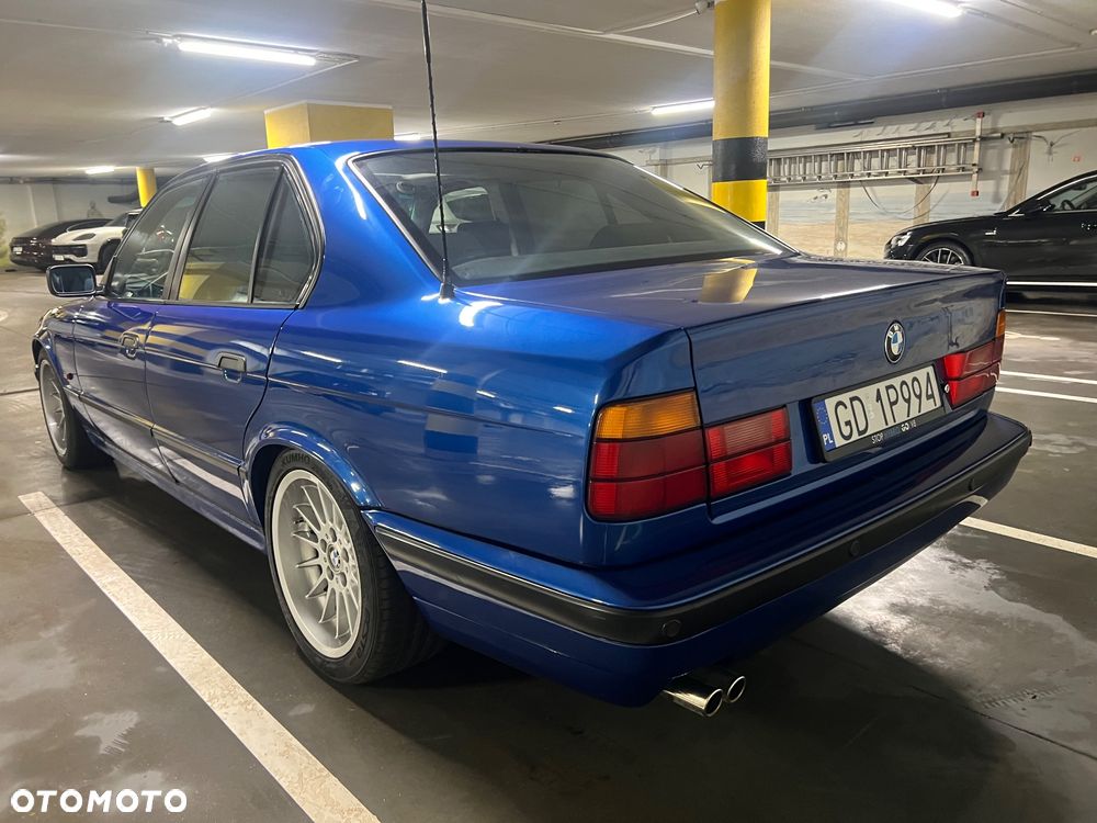 BMW Seria 5 530i V8 - 7