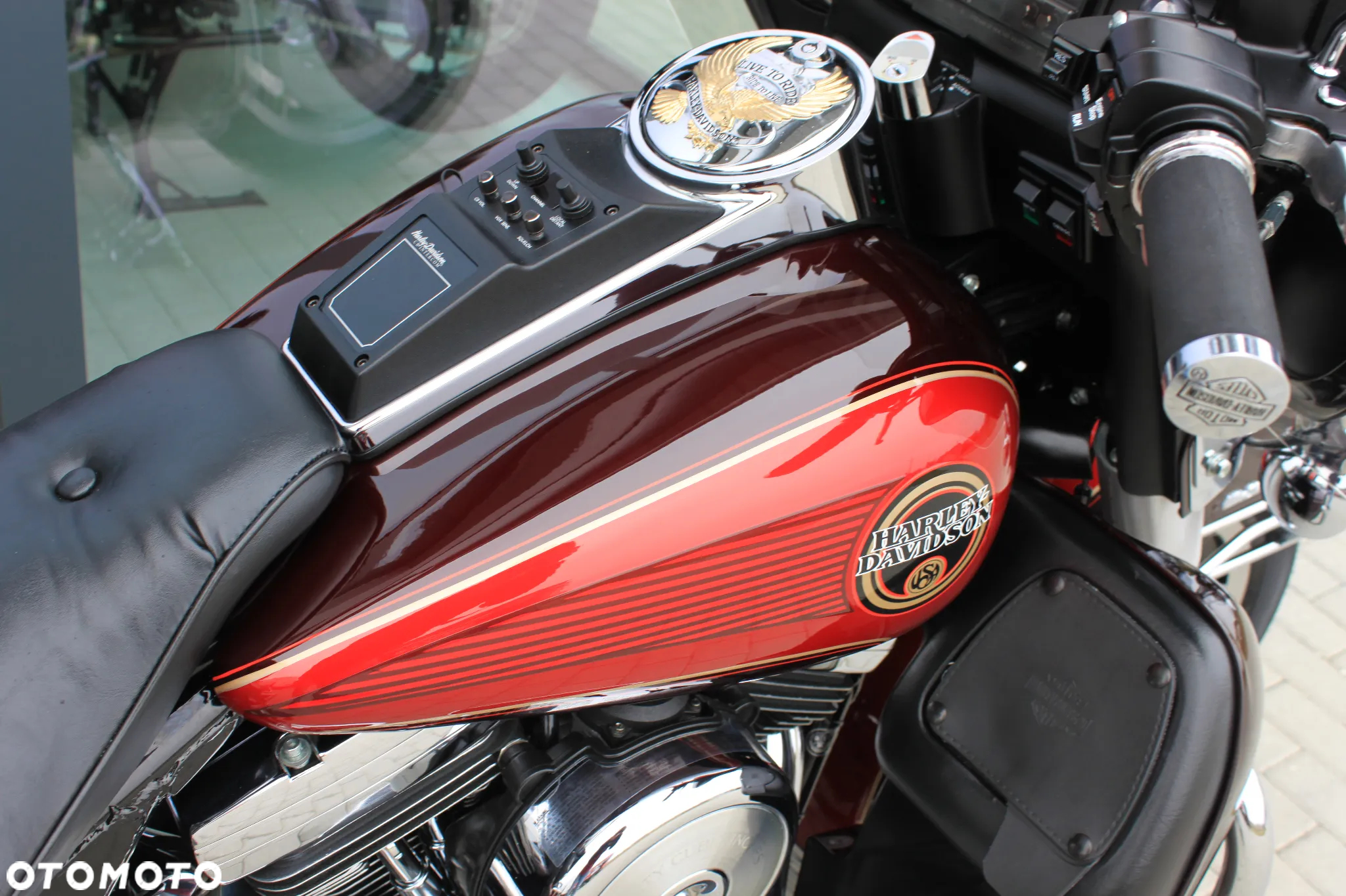 Harley-Davidson FLHTCU Ultra - 22